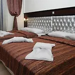 Philoxenia Village Hotel-studios 4*