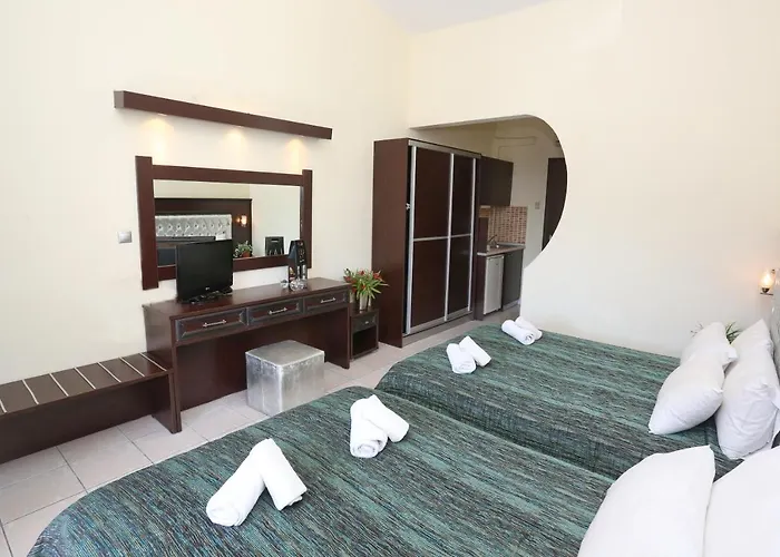 Philoxenia Village Hotel-studios 4*