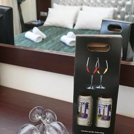 Ξενοδοχείο με διαμερίσματα Philoxenia Village Hotel-studios 4*
