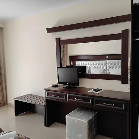 Philoxenia Village Hotel-studios 4*