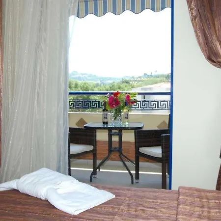 Aparthotel Philoxenia Village Hotel-studios