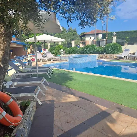 Philoxenia Village Hotel-studios Lägenhetshotell 4*