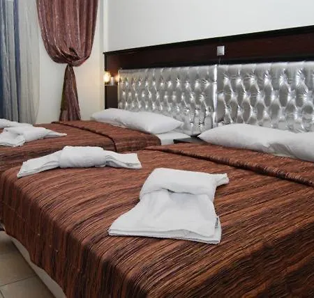 Philoxenia Village Hotel-studios 4*