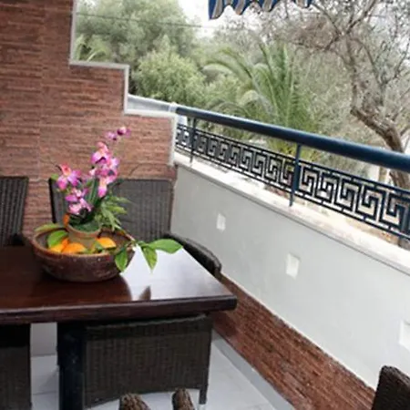 Appart hôtel Philoxenia Village Hotel-studios 3*