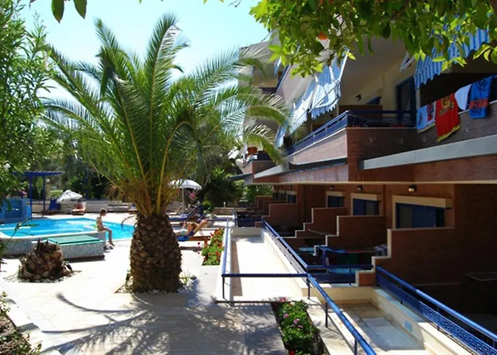 Philoxenia Village Hotel-studios 4*